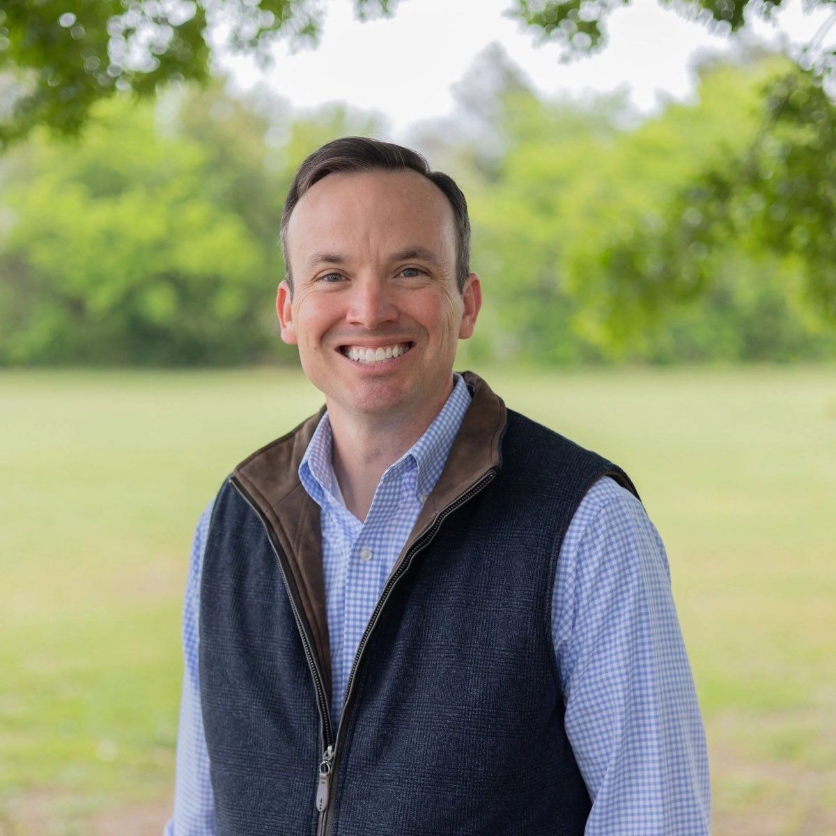 Portrait of Daniel Oster, pastor at Chisenhall Fellowship